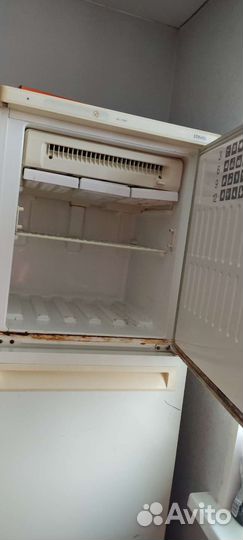 Холодильник бу стинол