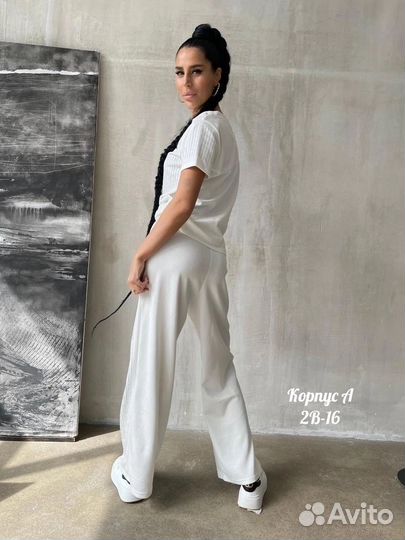 Костюм женский