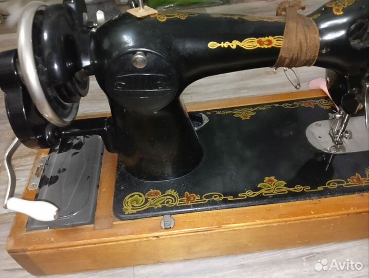 Швейная машинка ручная