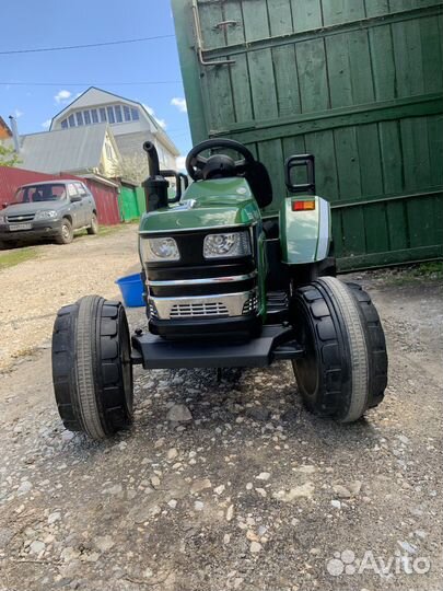Детский электромобиль трактор Blazin Wheels