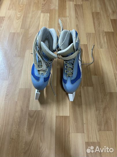 Продам коньки