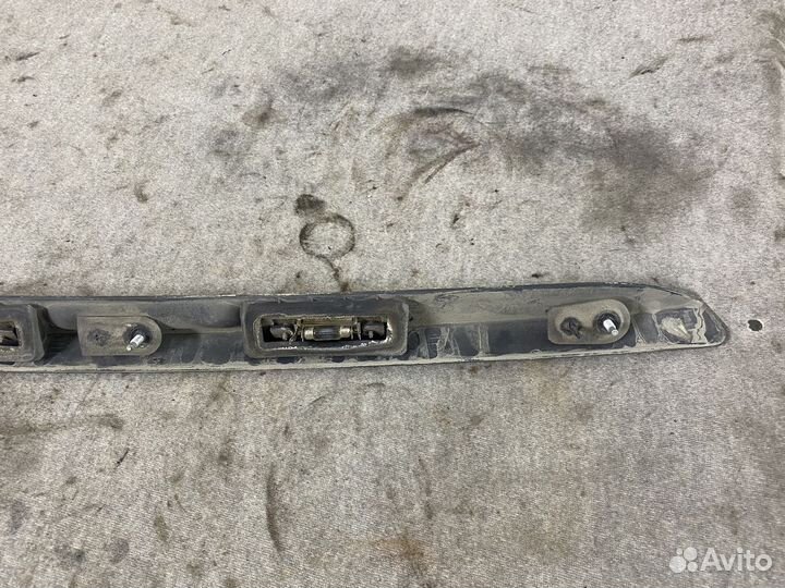 Накладка крышки багажника Ford Fusion I рестайлинг