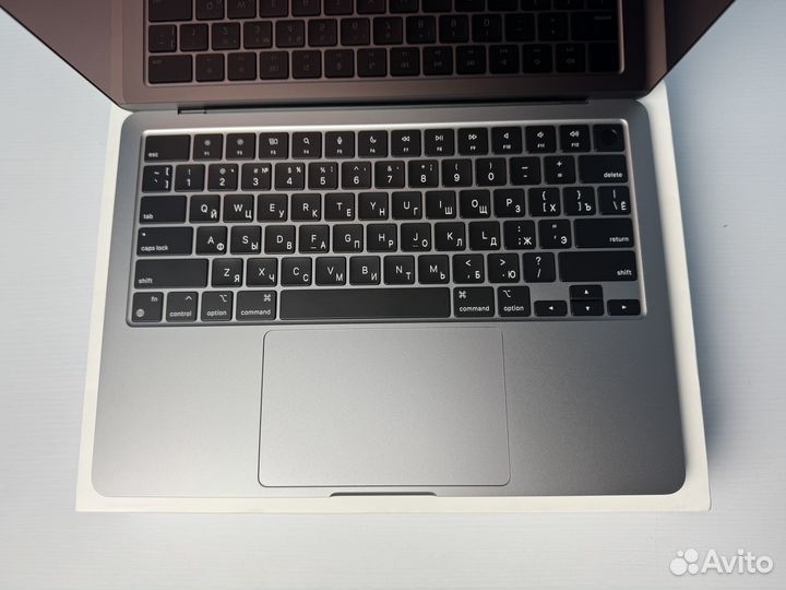 MacBook Air 13 2022 M2 256Gb Gray, 50 циклов