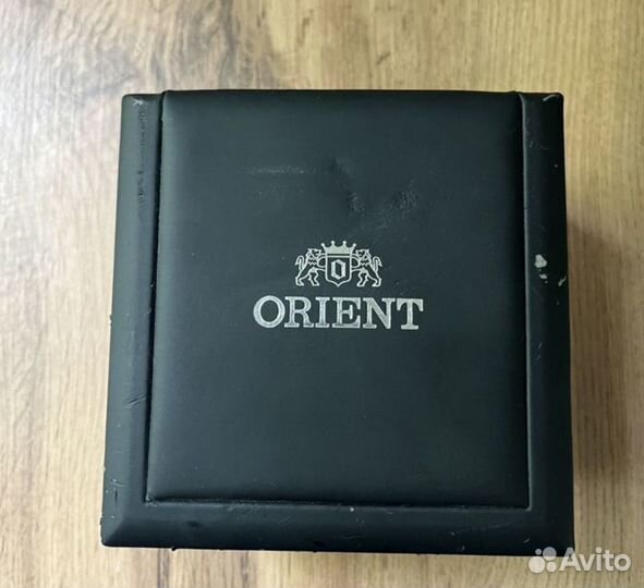 Часы наручные женские механические Orient