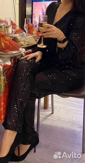 Комбинезон вечерний. В пайетках