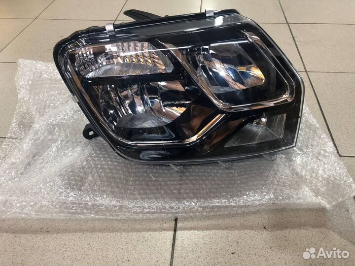 Фара (правая) Renault Duster от 2015 года