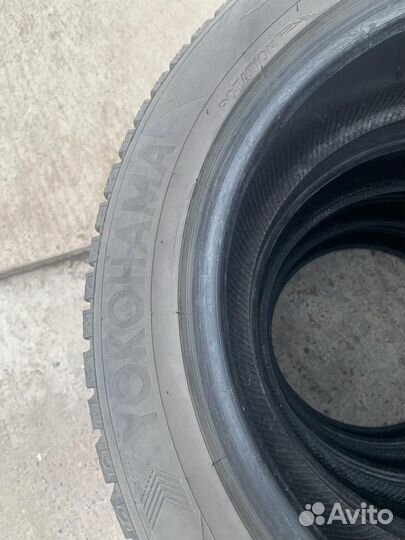 Yokohama Ice Guard IG55 215/55 R17 98T