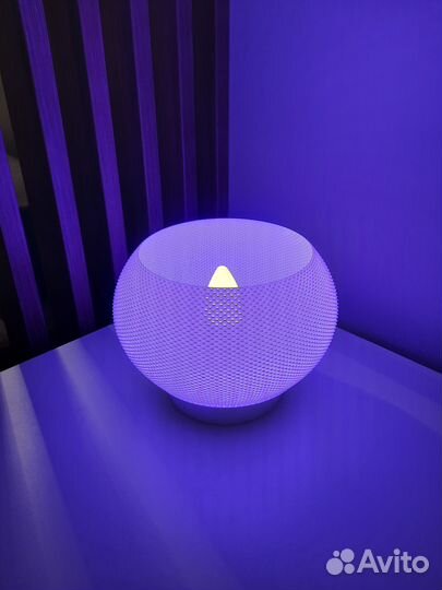 Настольная дизайнерская лампа 