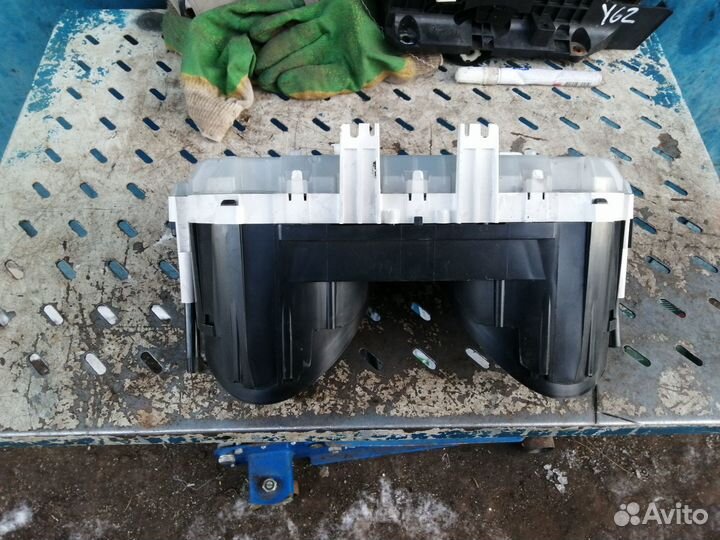 Панель приборов с дефектом Mazda 3 BL 2012