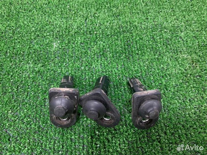 Концевик двери Kia Rio хэтчбэк 1.4 G4EE 2011