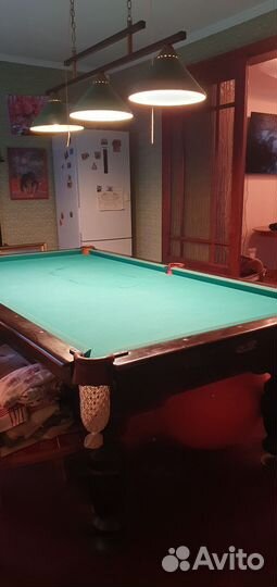 Бильярдный стол