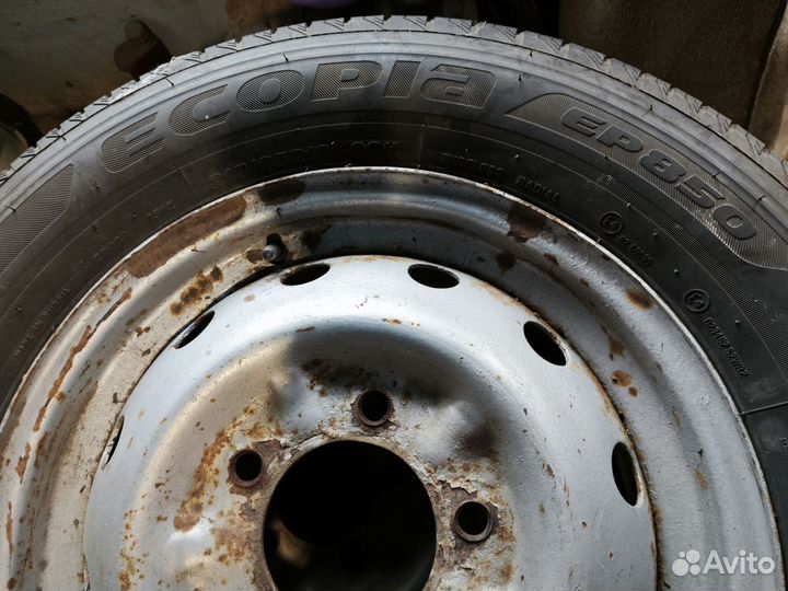 Bridgestone Ecopia EP850 215/65 R16