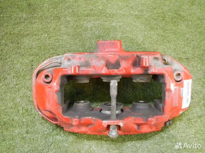 Суппорт тормозной передний правый Mercedes-Benz M