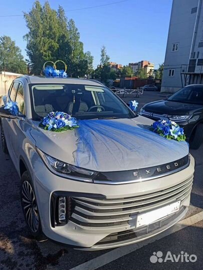 Свадебное украшение на автомобиль 