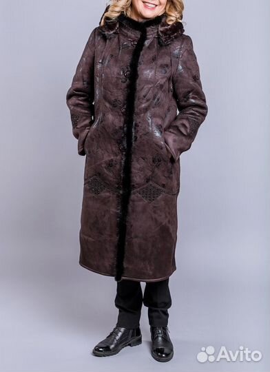 Дубленка новая, модельная, с капюшоном