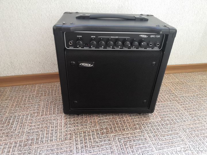 Гитарный комбоусилитель Force GPC 15R