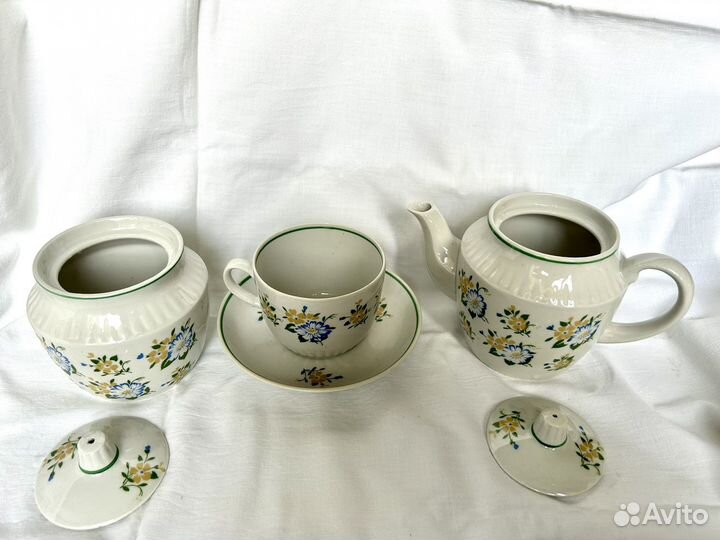 Сервиз чайный СССР на 6 персон+молочник отдельно