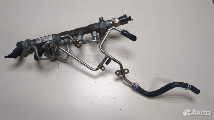 Рампа топливная Skoda Yeti, 2013