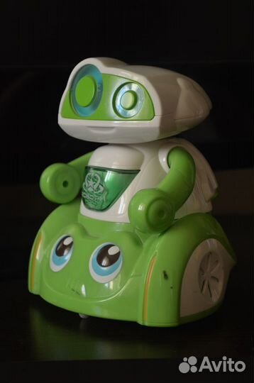 Музыкальные развивающие игрушки для малыша