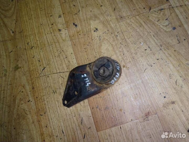 Опора двигателя правая ваз 2114