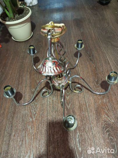 Люстра потолочная