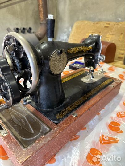 Швейная машинка подольская ручная