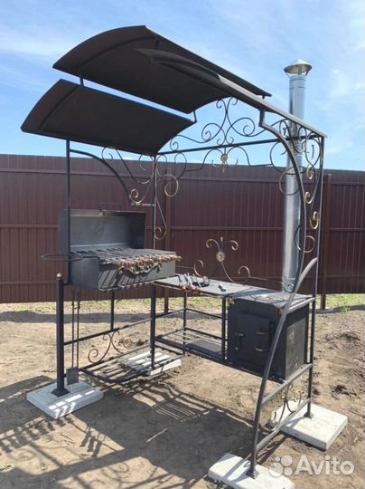 Мангальная зона с крышей