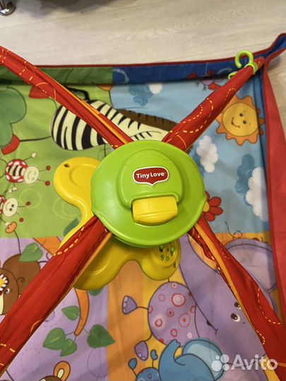 Развивающий коврик tiny love разноцветное сафари