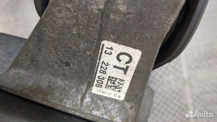 Балка подвески передняя Cadillac SRX