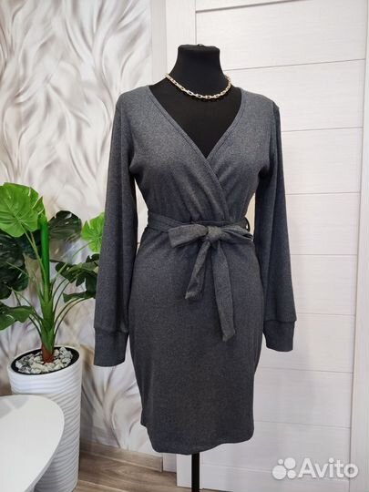 Платье серое фирмы Trendyol(новое)