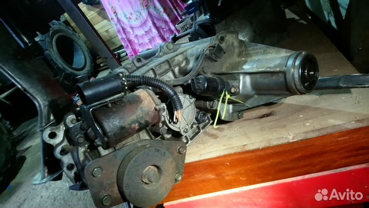 Раздатка на старекс н1 4х4 2.5 дизель 2000 г