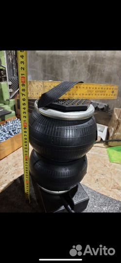 Пневмодомкрат