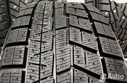 Yokohama Ice Guard IG60 215/45 R17