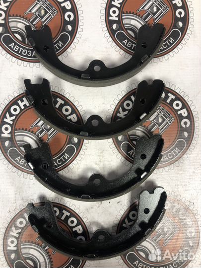 Колодки тормозные барабанные Infiniti FX/ Nissan