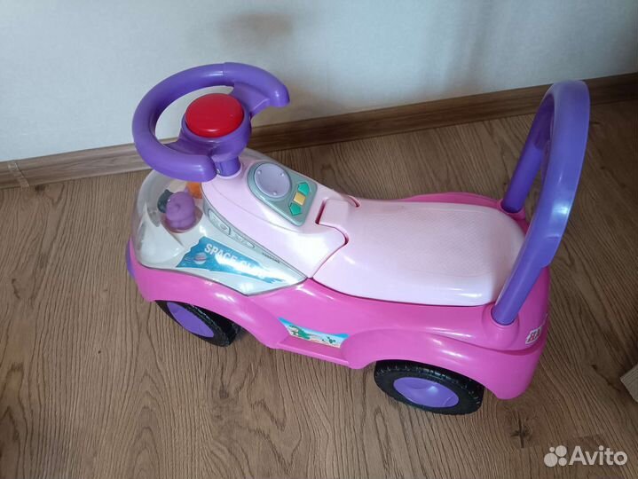 Детская машинка толокар каталка