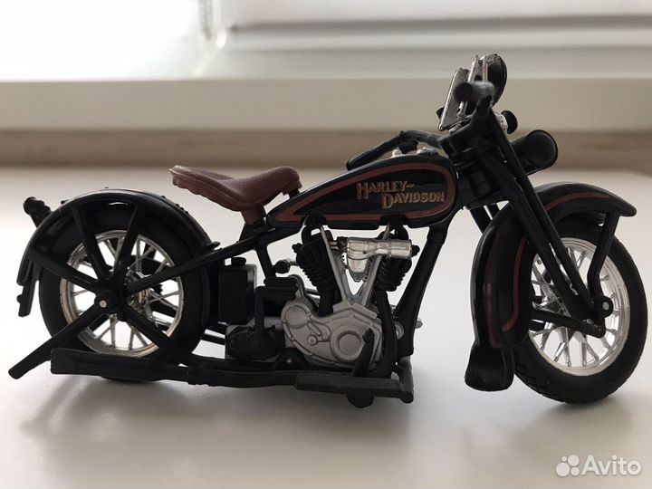 Модель мотоцикла Harley Davidson JDH Twin Cam 1928