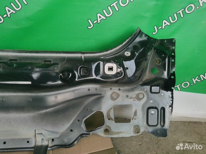 Панель задняя Mazda 3