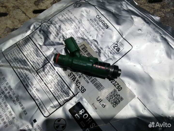 Форсунка топливная 1NZ-FE Toyota