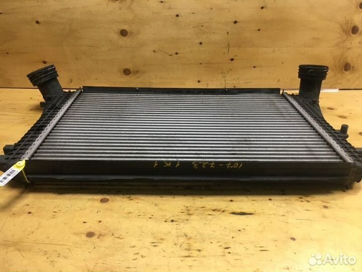 Радиатор интеркулера Volkswagen Golf 5 1K1 BLG