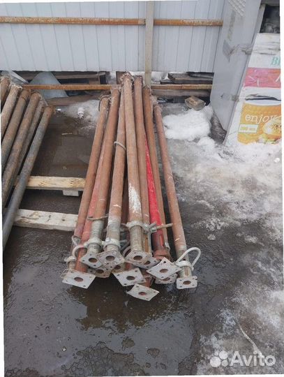 Телескопические стойки для строительных проектов Б/У