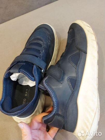 Кроссовки кожаные ecco. 40