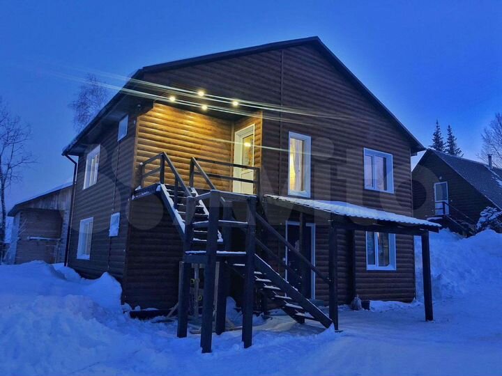 Коттедж 165 м² на участке 12 сот.