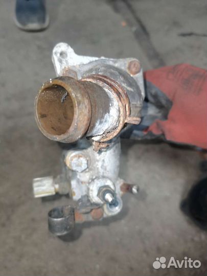 Корпус термостата Ford mondeo 2 1.8tdi RFN