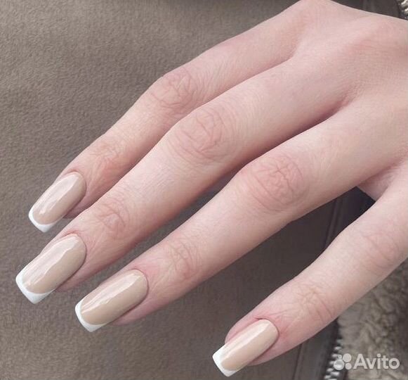 Маникюр и педикюр