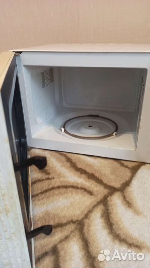 Микроволновая печь Elenberg