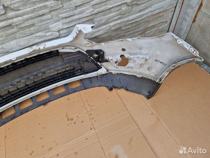 Бампер передний Ford Kuga 1