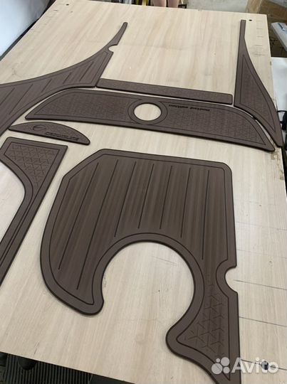 Палубное покрытие на Crownline