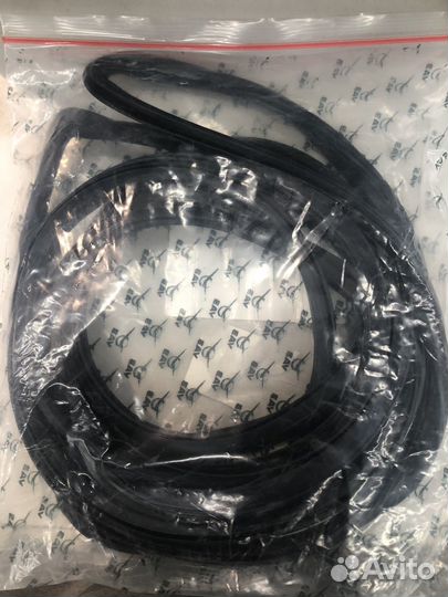 Уплотнитель (молдинг) лобового стекла УАЗ Патриот