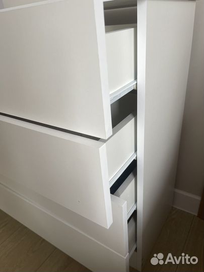 Комод белый