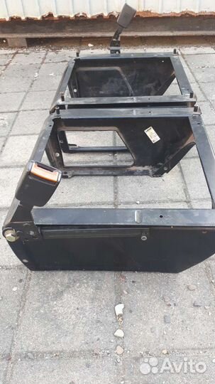 Тумбы под сиденья